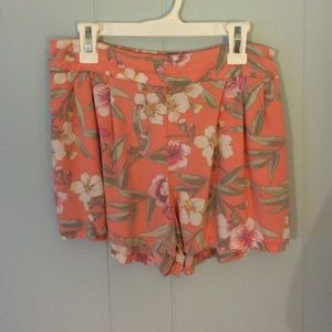 American Eagle flowy shorts