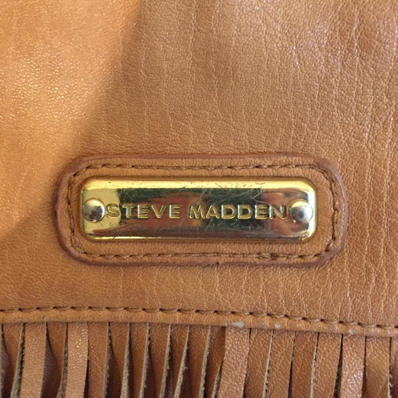 Steven Madden fringed purse - Picture 2 of 3