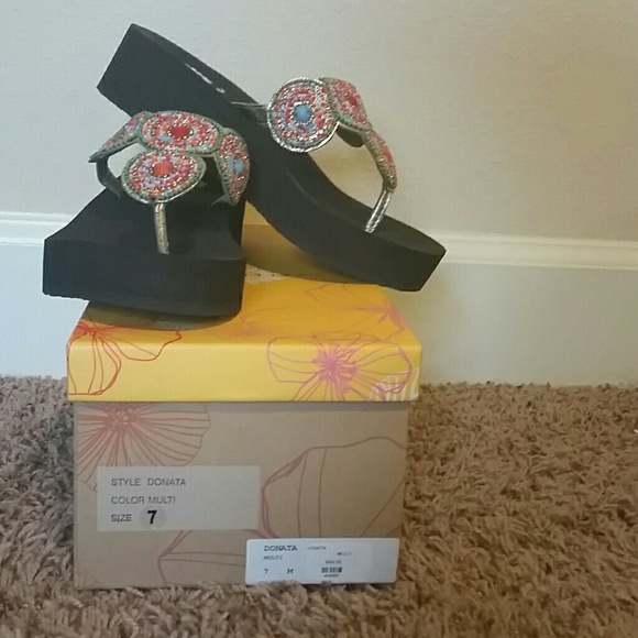 Donata Yellow Box Beaded Sandals