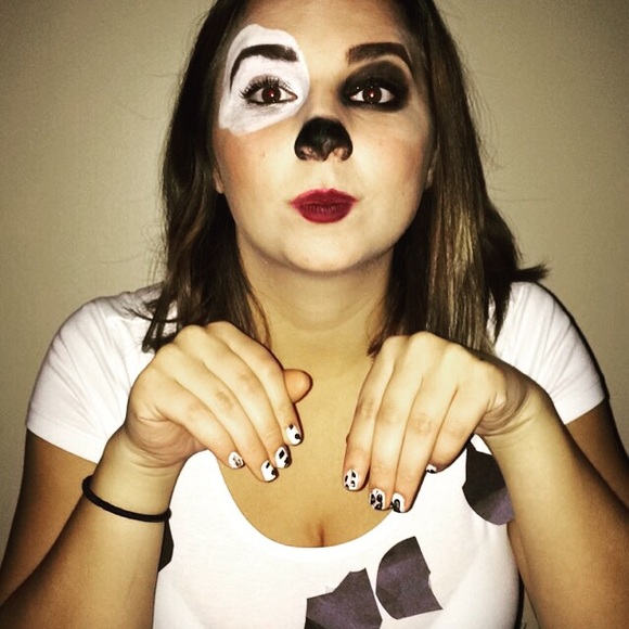 Meet your Posher, Nicole - Picture 1 of 1