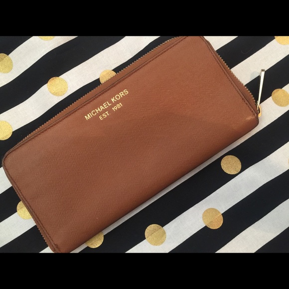 MK Authentic wallet