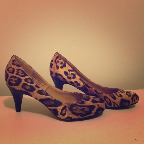 Cheetah 2.5 inch heels