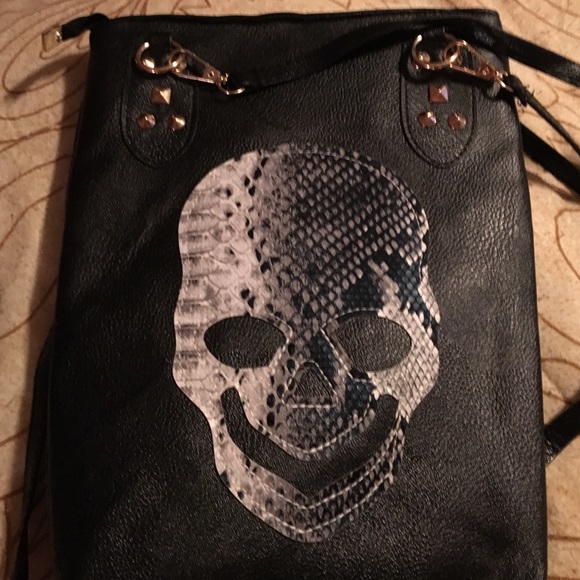 Skull purse
