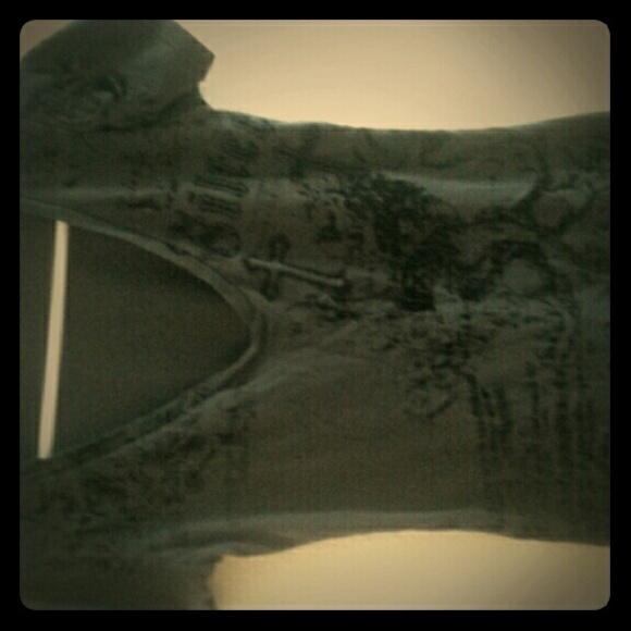 Bluish grey filter shirt. - Picture 1 of 1