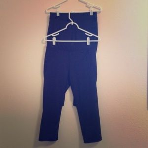 2 pairs H&M cropped yoga pants size m perfect!