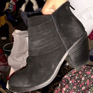 Seychelles black booties