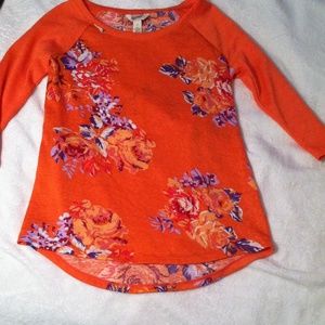 Quarter sleeve shirt