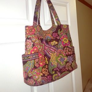 Vera Bradley TOTE 🌷