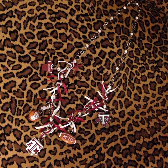 Texas A&M Necklace - Picture 2 of 2