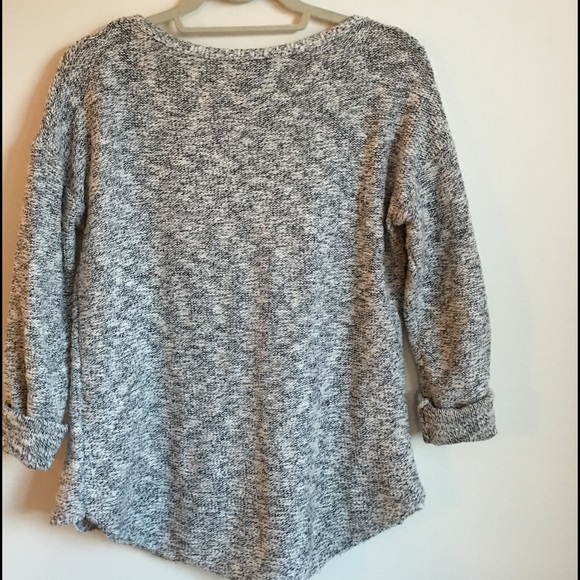 Banana Republic Italian Yarn Sweater - Picture 4 of 4