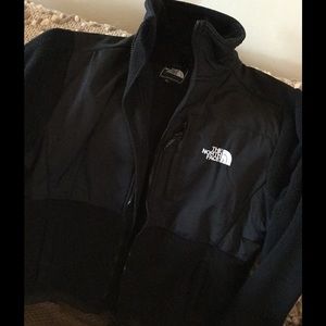 The North Face "Denali" jacket. Women's L