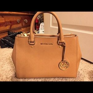 MK chestnut purse (trade )