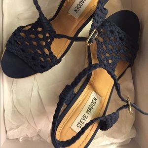 Steve Madden Manngo Navy Wedges