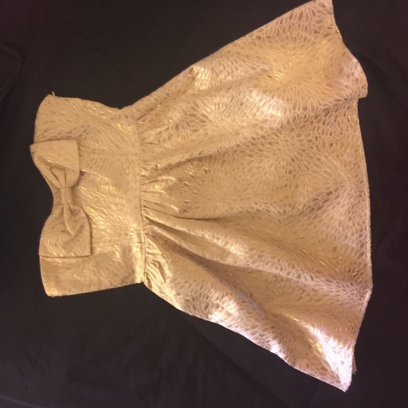 Strapless dress