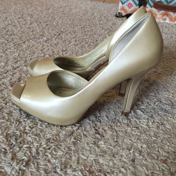 Jessica Simpson shoes - Picture 3 of 3