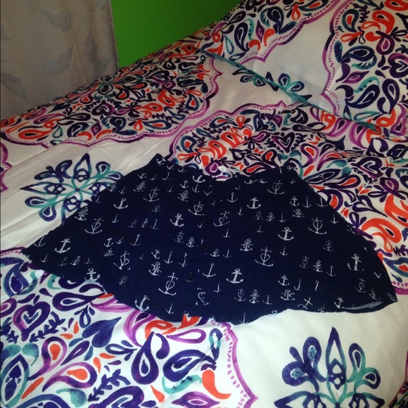 An anchor skirt