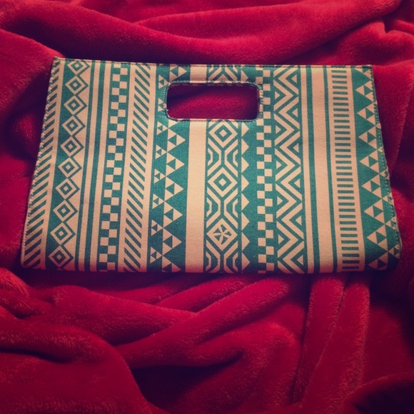 Giannini Aztec clutch. Brand new. No tags.