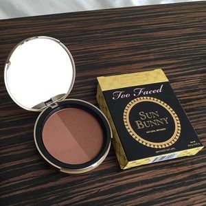 Too Faced Beach Bunny Bronzer