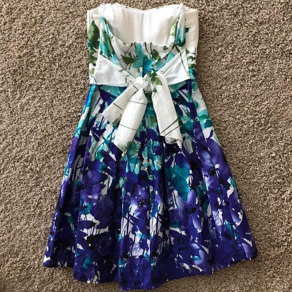 Strapless Floral Dress - Picture 4 of 6