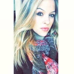 Meet your Posher, Brooke