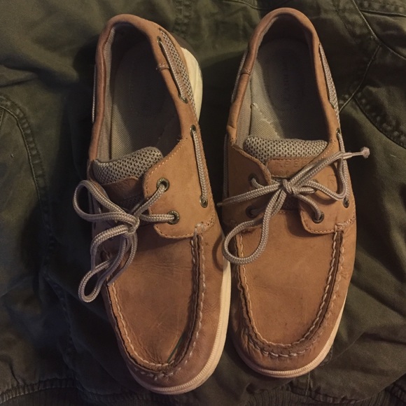 Sperry topsiders