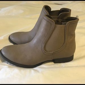 Old Navy Booties, Taupe, Size 8