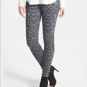 Hue Brand Grey Leopard Print Leggings