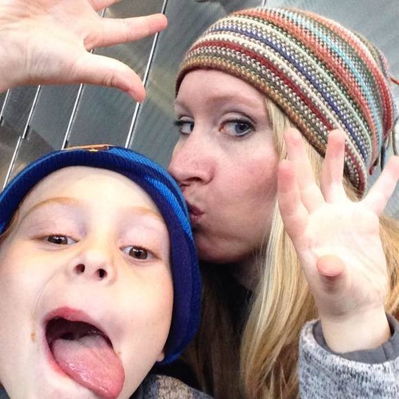 Meet your Posher, Elizabeth