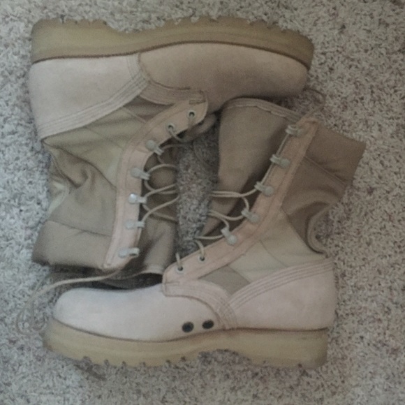 Desert tan army combat boots - Picture 3 of 3