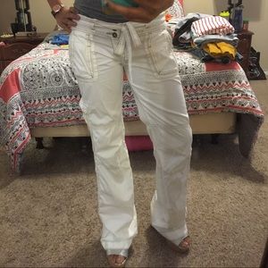 Beachy White Cargo Pants Abercrombie &Fitch