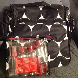 Deluxe Beauty Bag - Big Dot. Thirty-One