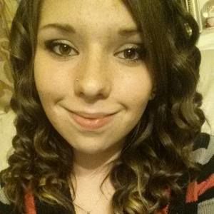 Meet your Posher, Cierra