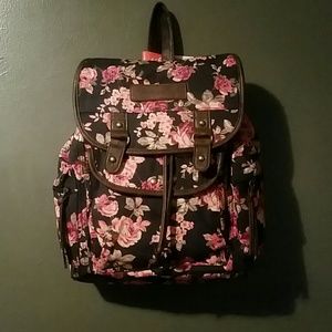 NWT American Eagle Floral backpack