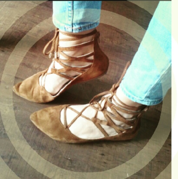 🌸🎊🌼Adorable faux suede Lace up flats🎊🌸🌼 - Picture 4 of 4