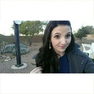 Meet your Posher, Dixie