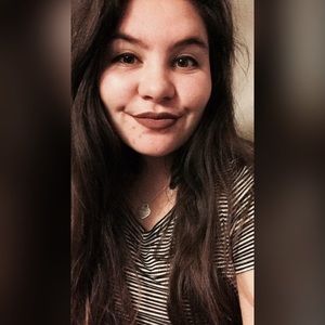 Meet your Posher, Alyssa