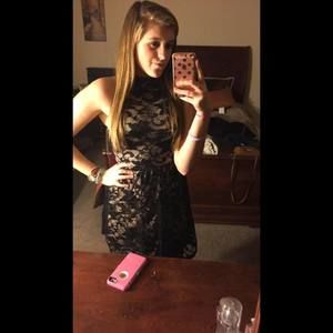 Meet your Posher, Sabrina