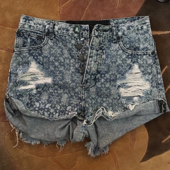 One Teaspoon Shorts