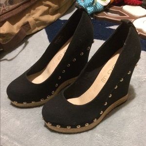 Aldo wedges (Hold for Monica)