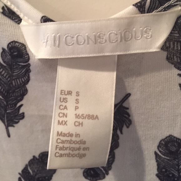 Fun Feather H&M Tank - Picture 3 of 4