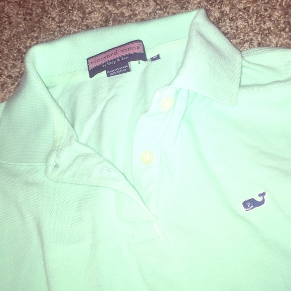 Vineyard Vines Tops - Vineyard vines women's collared shirt