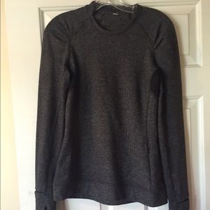 Size 6 Lululemon long sleeve