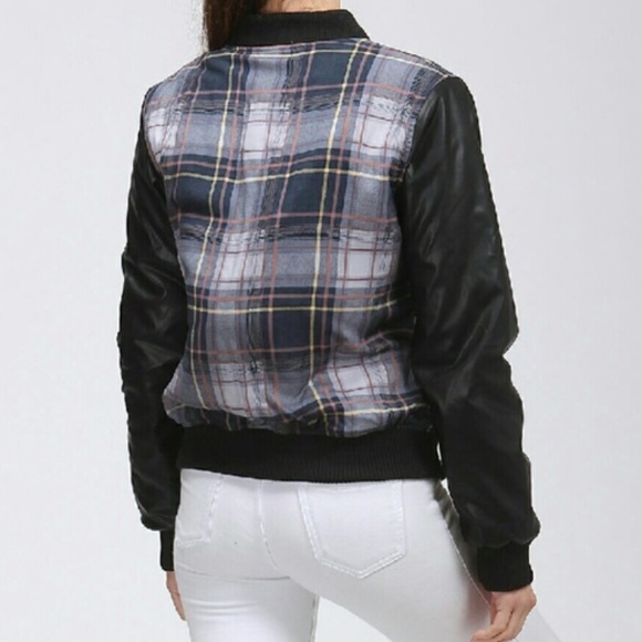 Closing boutique MAKE ME AN OFFER plaid jacket - Picture 3 of 5