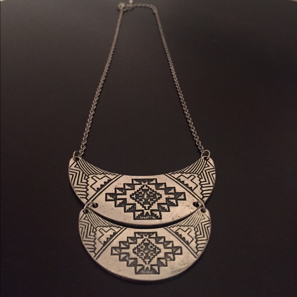Tribal necklace
