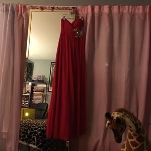 Prom Dress: Red.