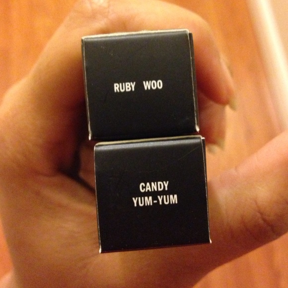 Mac lipstick bundle