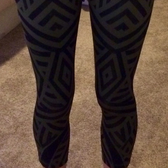 Like new Lululemon run inspire crop II pant