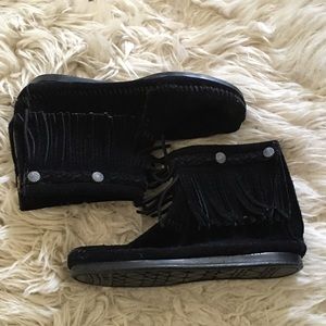 Minnetonka Black Double Fringe Coin Detail Boots