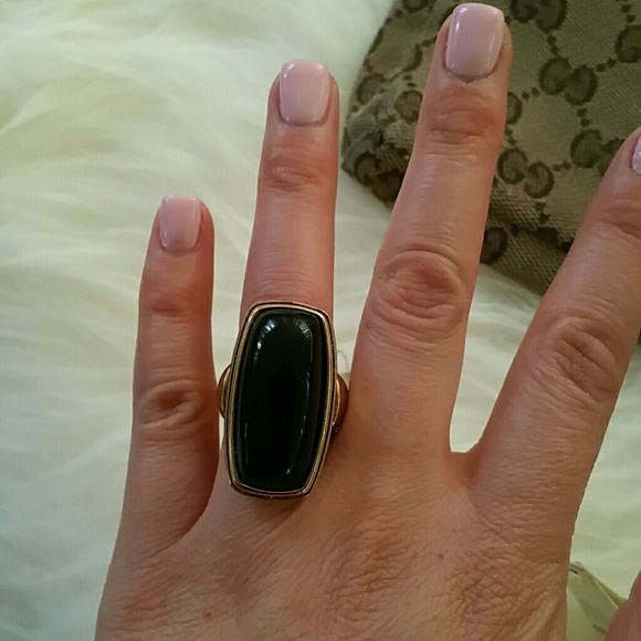 Dark stone colored ring - Picture 3 of 3