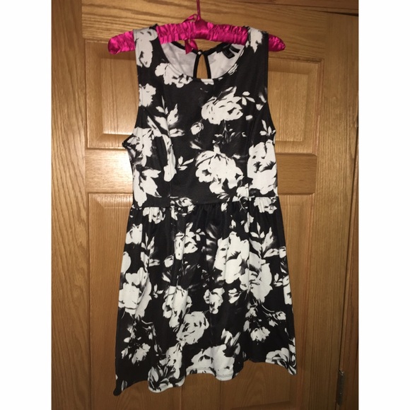 Black and white dress